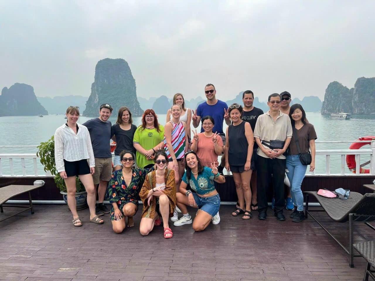 De Charm Ha Long Hotel Luaran gambar